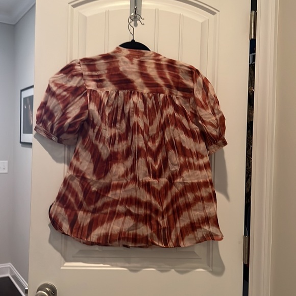 Banana Republic Zebra blouse - Picture 2 of 3